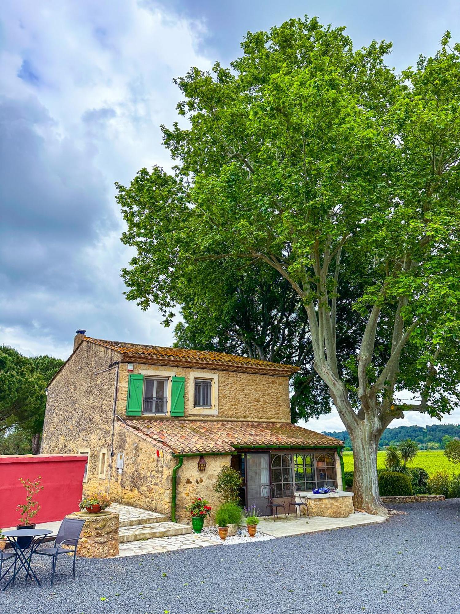Domaine La Mouline เปเซอนา ภายนอก รูปภาพ